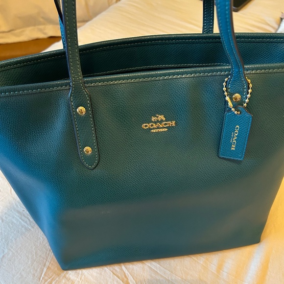 Coach leather shopping tote in teal. Excellent condition. - Picture 1 of 4